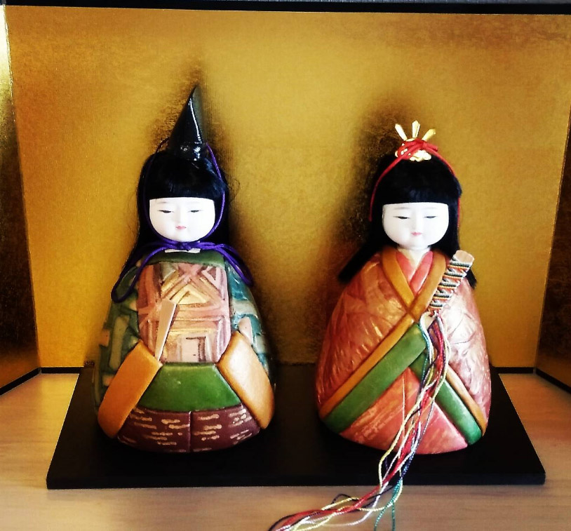 Hinamatsuri  - Odairisama (left) and Ohinasama (right) - Ikebana for you at ikebanaforyou.co.uk japanese flower arranging in Ealing